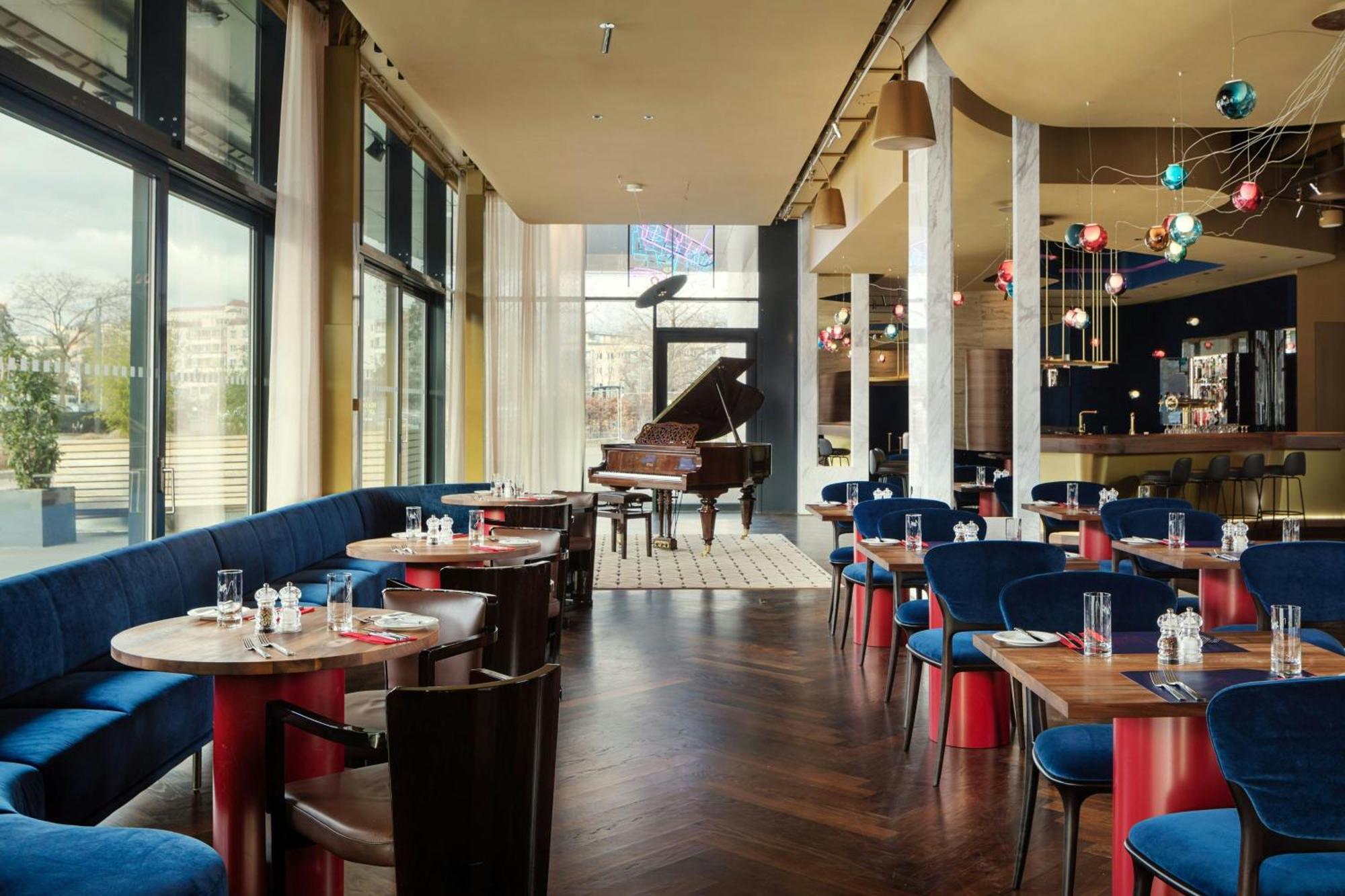 Courtyard By Marriott Hotel 4*