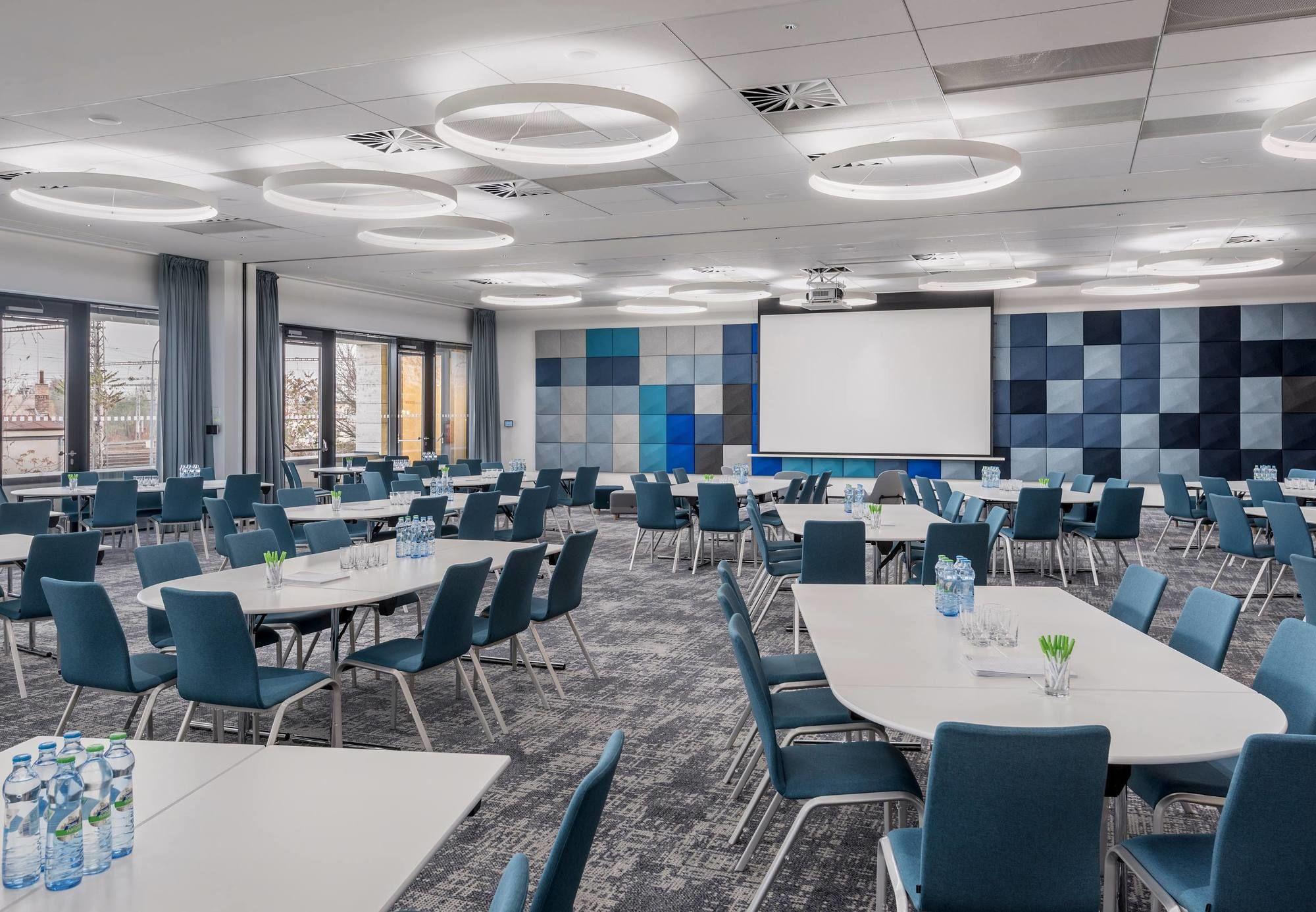 Courtyard By Marriott Отель