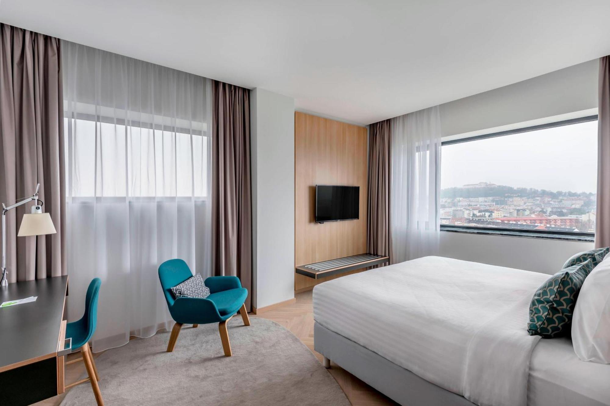 Courtyard By Marriott Отель