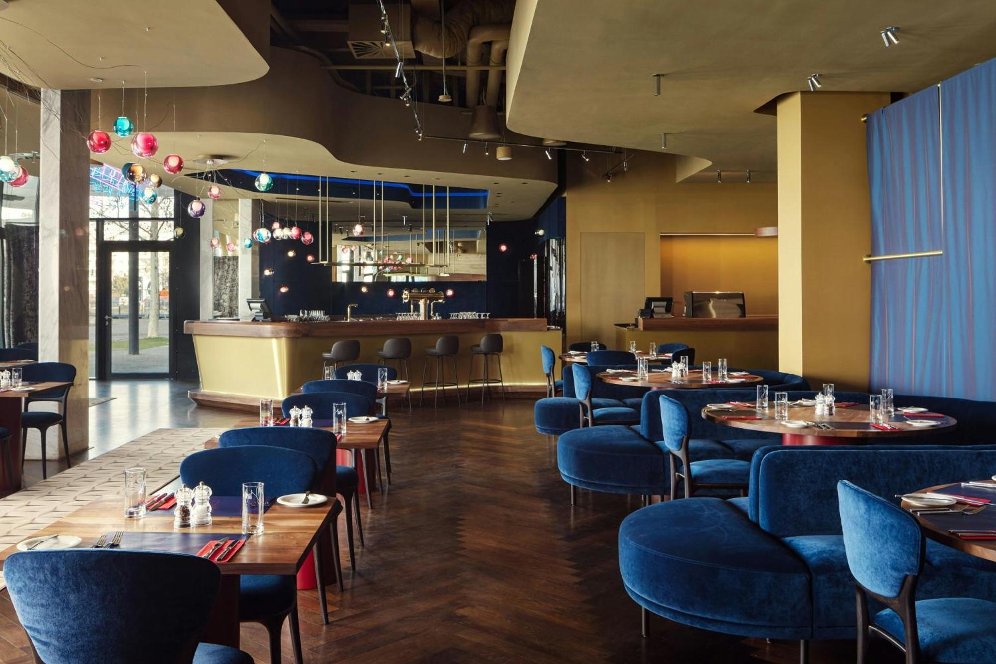 Courtyard By Marriott Отель Брно