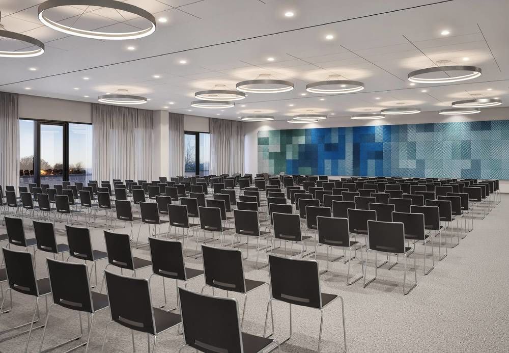 Hotel Courtyard By Marriott Brno 4*